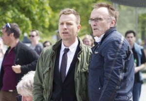Ewan McGregor with director, Danny Boyle on the set of T2
