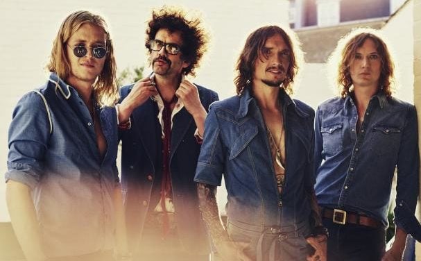 Review of Rock and Roll Deserves to Die, a single by The Darkness