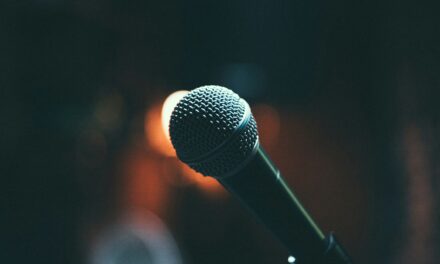 <strong>Review: Jason Manford’s 2024 Comedy Tour – “A Manford for All Seasons”</strong>